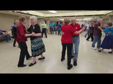 Pat Hilton cueing at Singles & Doubles in St. Louis, MO 11/22/25.
