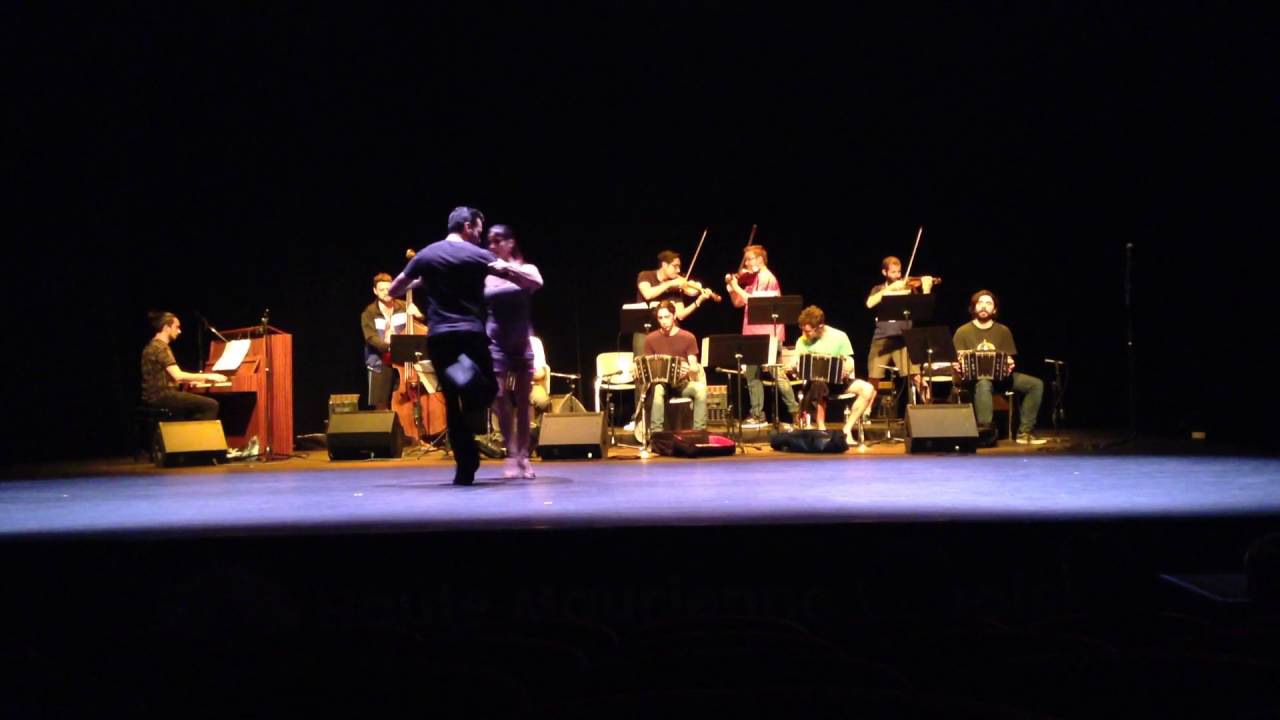 John Erban y Clarissa Sanchez - Loca (En Vivo) con la Juan D'arienzo