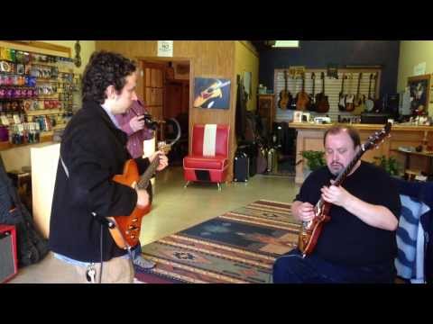 Steve Rothery Playing The Solo To "Sugar Mice" by Marillion