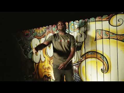 SMB Qwiz - “  Life a B****” [Official Music Video] Shot 🎥 By @DoneByMata