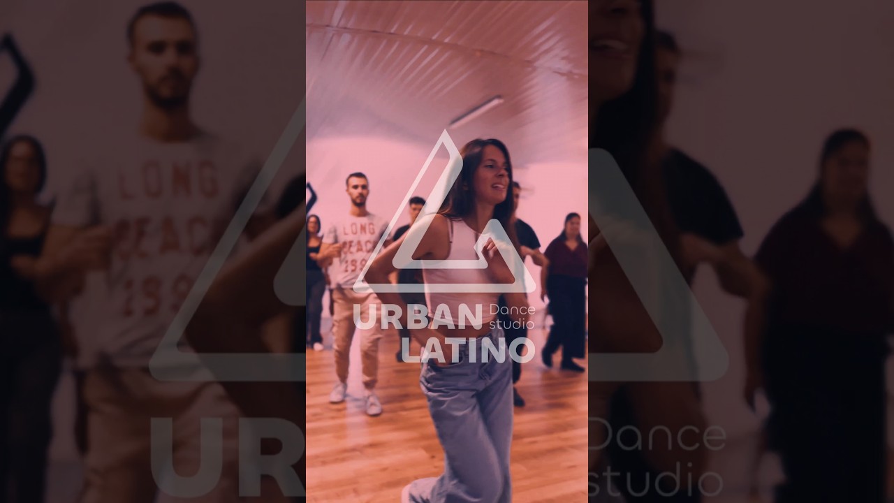 ✨ Cours de Salsa avec Héléna tous les lundis chez Urban Latino Dance Studio Montpellier ✨