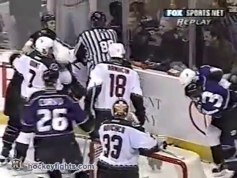 Kelly Buchberger vs Brad Norton Dec 26, 2002