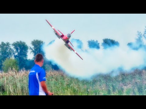 NEW FUTURA V2 RC TURBINE JET FLIGHT * TOMAHAWK AVIATION | HORIZON AIRMEET 2019