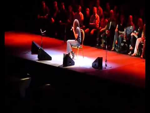 Bobby McFerrin "singing" two tones at one time !