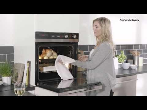 Fisher & Paykel Single Oven Electric OB60SD9PX1 - Stainless Steel / Black Glass Video 1