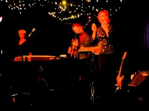 Dandelion Wine with Leigh Stardust : Early Warning Sign (live)