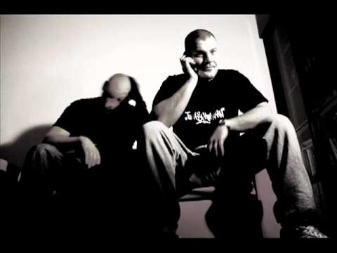 Gieras ,gościnnie Hoper ,Emil TOB -Drugie Dno ( prod. Dj Zel)