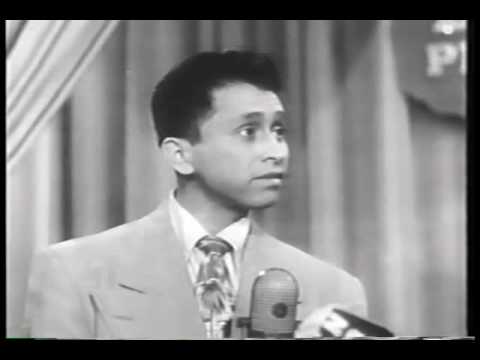 Groucho Marx asks Pedro Gonzalez Gonzalez about marriage.m4v