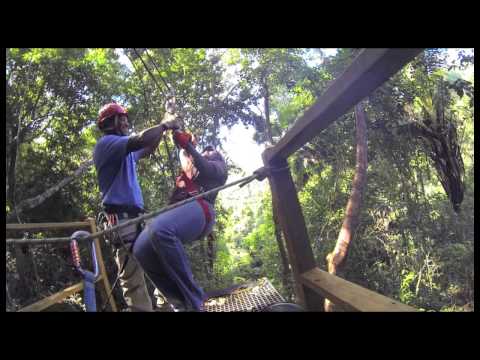 CHUKKA Belize - Dossel de tirolesa