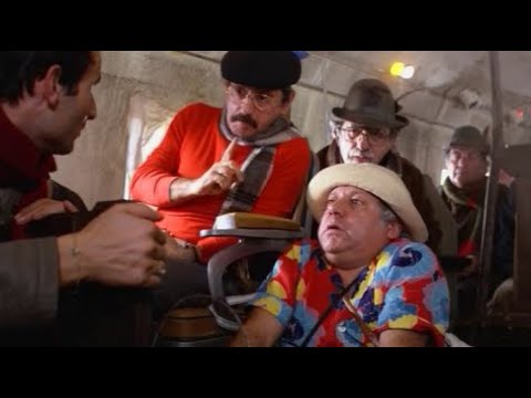 Paolo Villaggio e Lino Banfi - La scena dell'aereo e dell’hostess (Pappa e Ciccia)