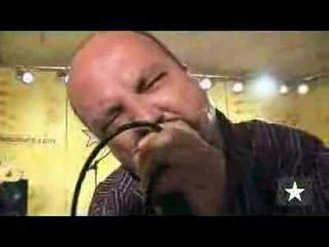 "Papai Noel Velho Batuta" - Garotos Podres no Estúdio Showlivre 2007