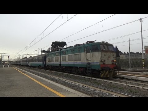 E656.435 sull' ICN 1960 Siracusa/Palermo Centrale - Roma Termini, in transito a Pomezia
