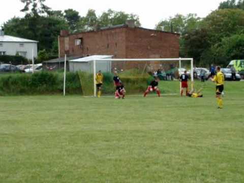 Huragan Swędów - LKS II Gałkówek skrót meczu.wmv