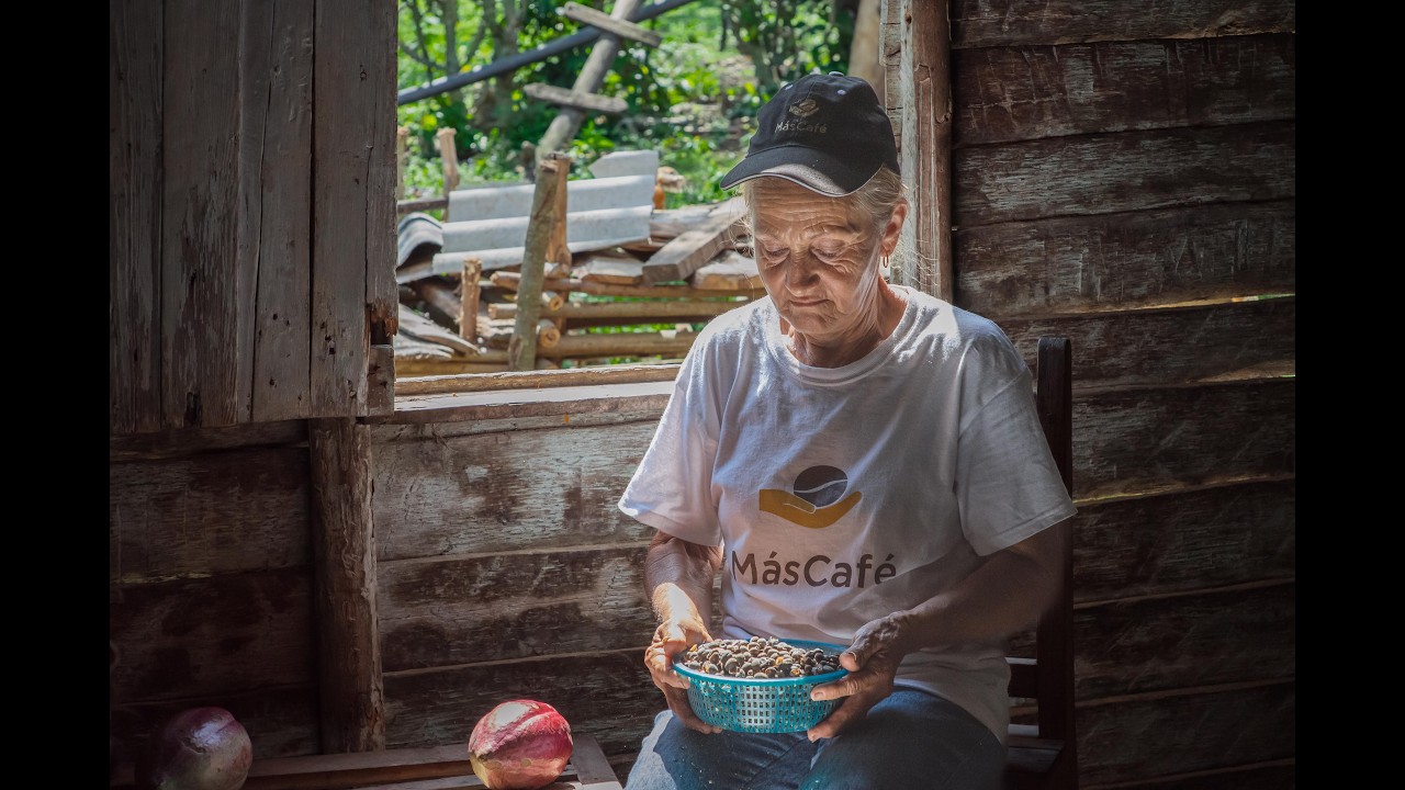 María Elena habla del Proyecto MásCafé en Tercer Frente
