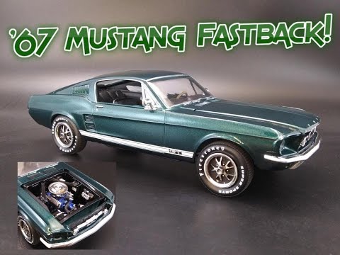 1967 Ford Mustang GT Fastback 289 V8 1/25 Scale Model Kit Build Review AMT 1241 Modelroundup