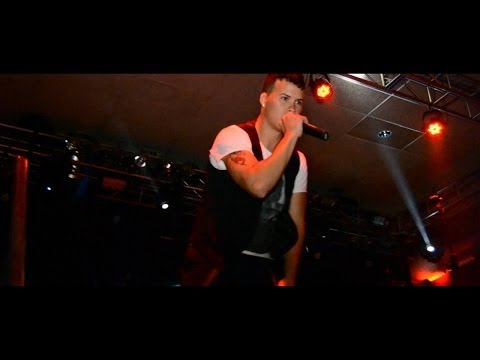 YERO Company - Mas Que Amigos