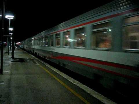 IC 1588 Reggio Cle - Milano Cle con carrozze ESCI