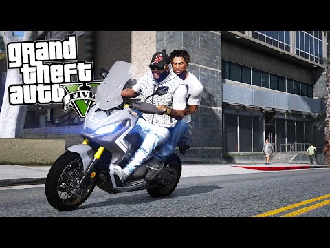 CRIMINALI in HONDA X-ADV - GTA 5 MOD VITA DA GANGSTER (6) #97