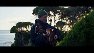 The Sun & The Sea (Live In Studio) Lyrics English Translation