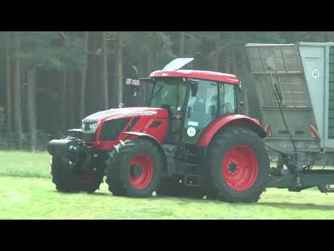 Zetor Crystal 170 HD working side by side with Krone BiG X in Germany