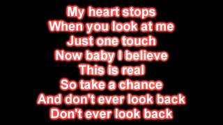 Katy Perry - Teenage Dream Lyrics on Screen