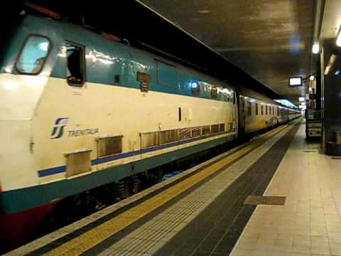 Partenza Exp 891 Roma Termini - Reggio Calabria con MU Artesia di rimando