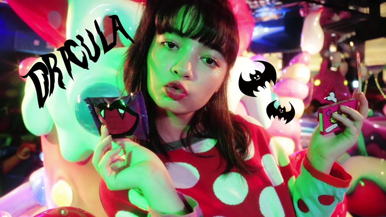 ゆうたろう・ＭＡＮＯＮがロッテのお菓子で手軽に仮装！