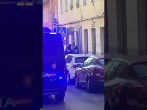 🏘️ La POLICÍA ejecuta el DESAHUCIO de MARICARMEN