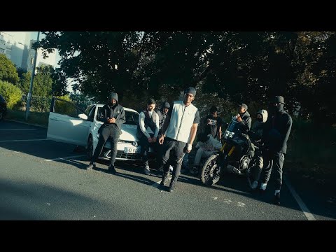 EMDE - EN BAS DE LA TOUR