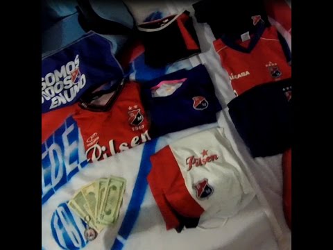 "Dejaré mi tierra por ti / Rexixtenxia Norte 1998" Barra: Rexixtenxia Norte &bull; Club: Independiente Medellín