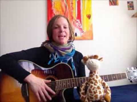 Børnesang: Giraffen Gumle (fagter og guitar)