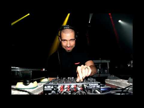 Chris Liebing - Live at Sputnik Intensivstation (08-27-2005)