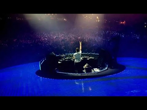 Tiësto In Concert @ Gelredome Arnhem 29.10.04 (Day 1)