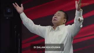 Tenggelamkanku BAPA didalam hadirat-MU. Cipt pdt Dr Erastus Sabdono