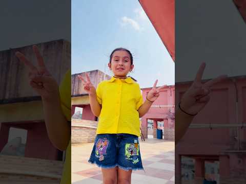 Himanshi Ko Mili Itni Sari Ice Pops