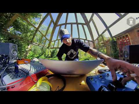 Deep House Tehran X  Trainmovement /Kamyar Khanzaei/Ghalat, Fars, Iran