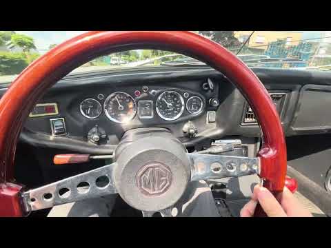 1972 MGB Supercharged - Driving