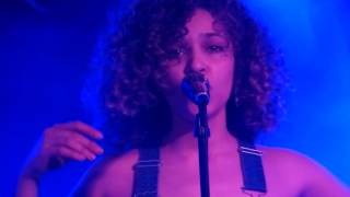 Izzy Bizu - Skinny live Manchester Club Academy 14-02-17