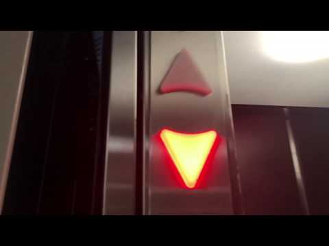 Unknown Hydraulic Passenger Elevator @ 755 Prior Ave N in St. Paul, MN