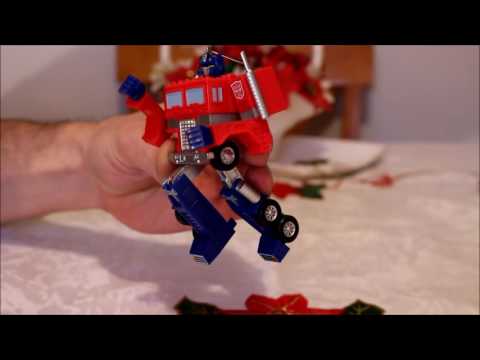 Hallmark Keepsake Optimus Prime Ornament - GotBot True Review NUMBER 215