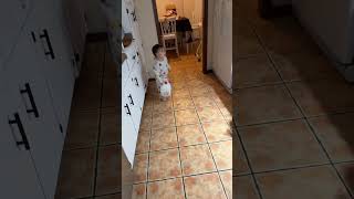 Little girl hit her head of refrigerator super hard