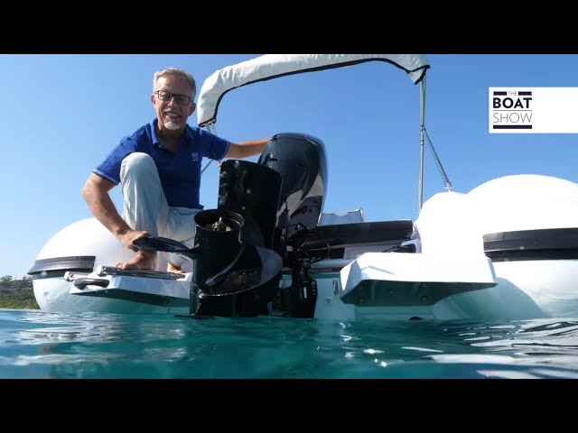 [ENG] SUZUKI DF 40A ARI - Outboard Engine Review - World Premiere - The Boat Show