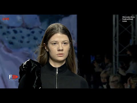 JENESAQ Spring 2022 Moscow - Fashion Channel