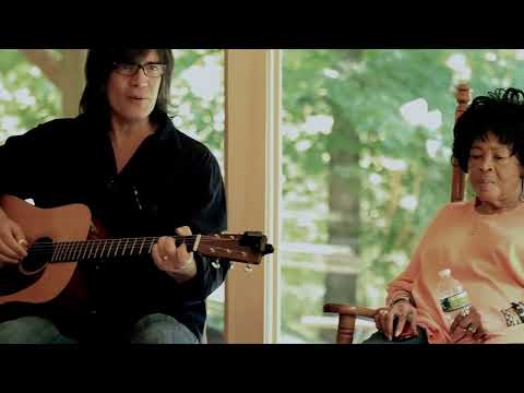 Mavis Staples & Levon Helm - "This May Be The Last Time"