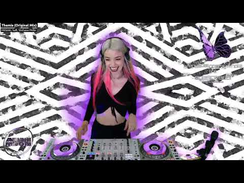 HANA ROOM 030 - TECHNO W HANA