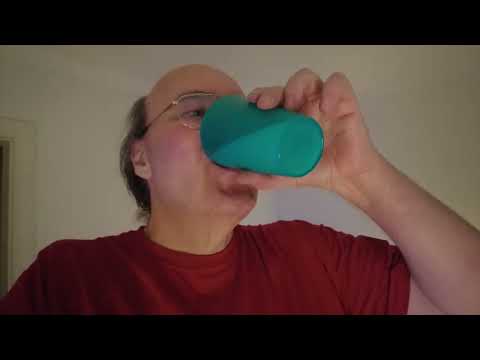 MongoTV_9310 - Spiser Pose CHIPS og Drikker Kold LETMÆLK Sent Søndag Aften