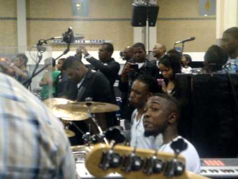 John P. Kee's Band @ C.O.G.I.C. AIM Convention 2010 Pt. 4