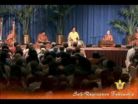 “Will That Day Come to Me, Mother?”: Sankirtan Led by SRF Nuns