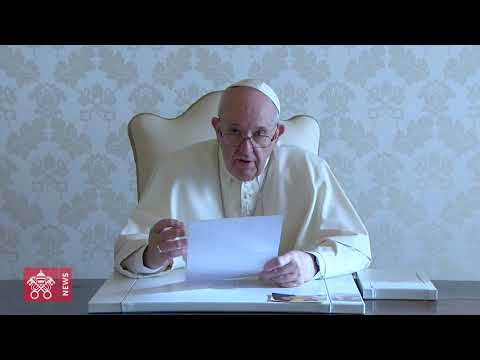Papa Francesco ai giovani: diffondete il Vangelo anche con i social