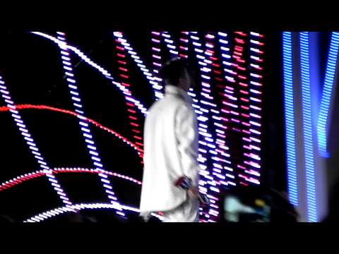 HD GD at the end of GDA 130116 OPPA GANGNAM STYLE.